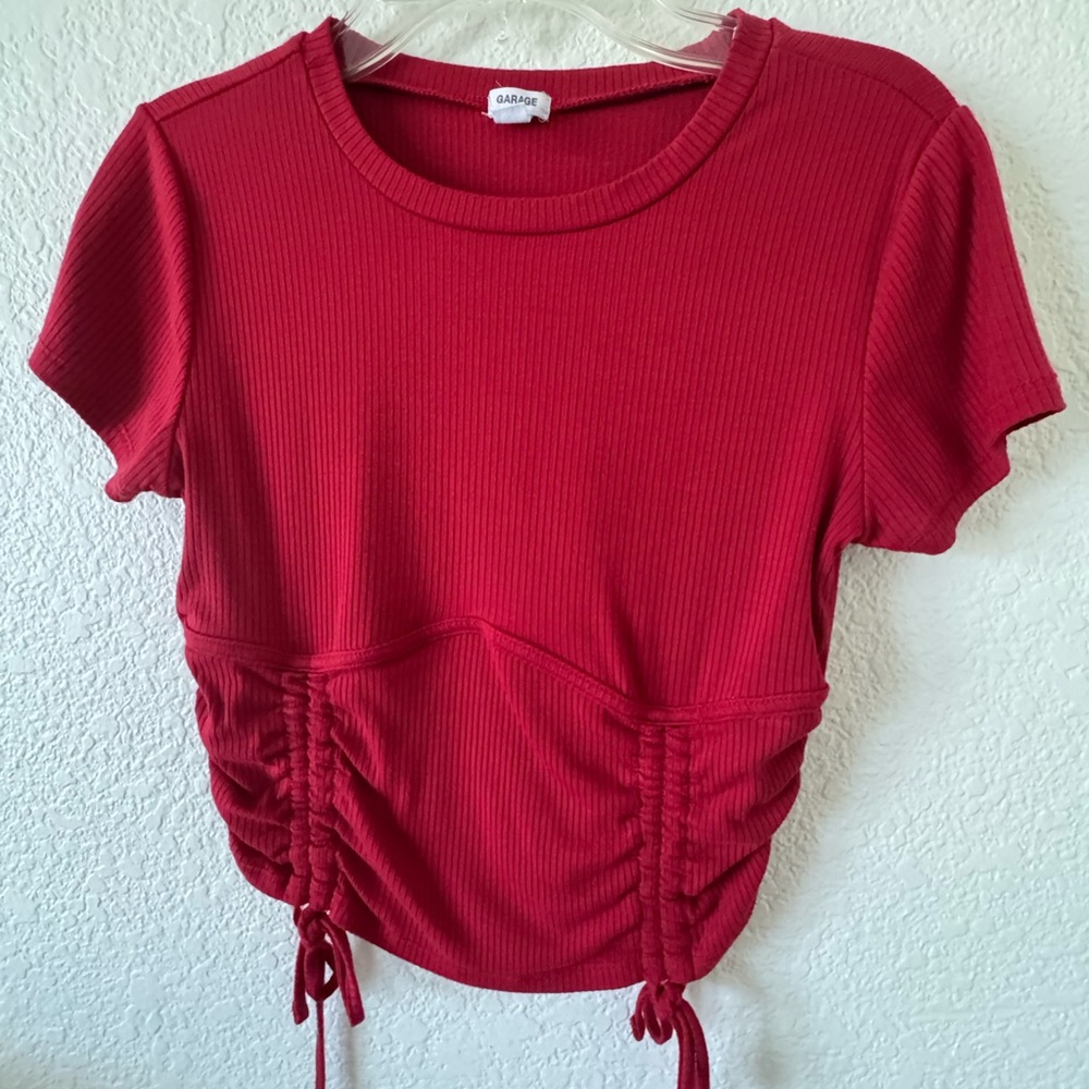 Christmas Top- Garage Red Ruched Crop T-Shirt for Christmas
